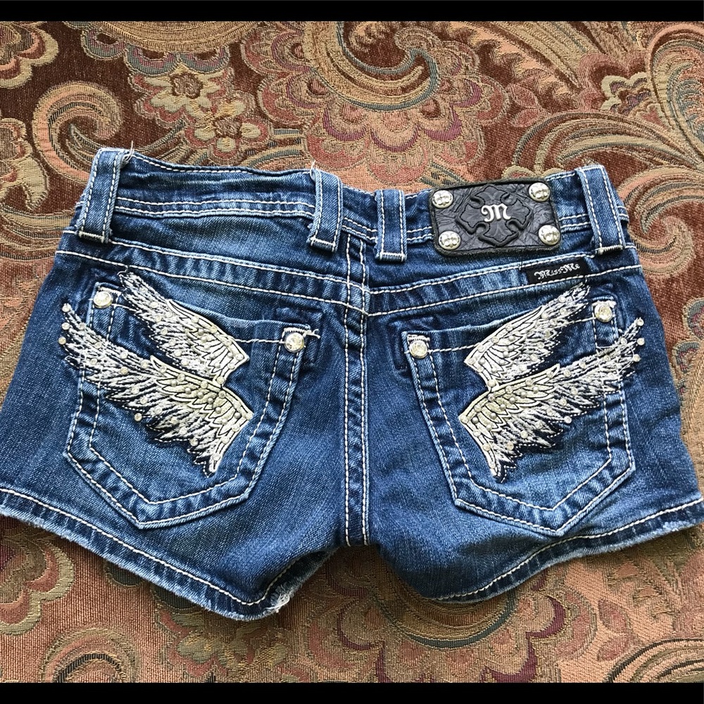 Miss Me Shorts size 25